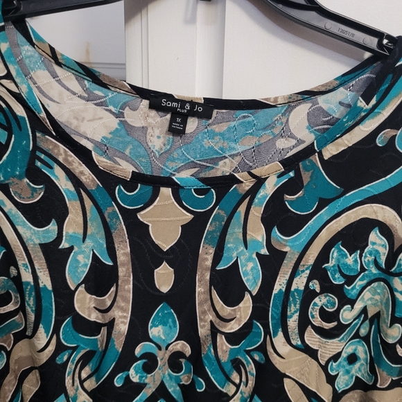 Abstract pattern top - Picture 3 of 3